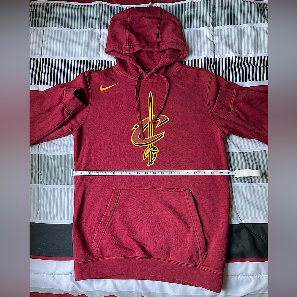 NIKE Cleveland Cavaliers Hoodie (small)